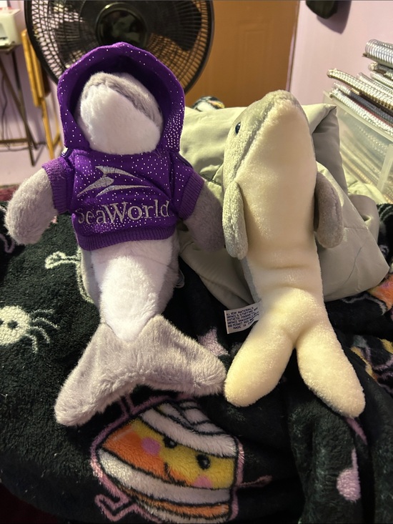 Seaworld Other - SeaWorld Purple Hoodie Dolphin Plush Stuffed Animal